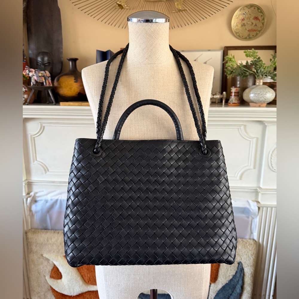 Quince Italian Leather Handwoven Satchel in black - Picture 2 of 16